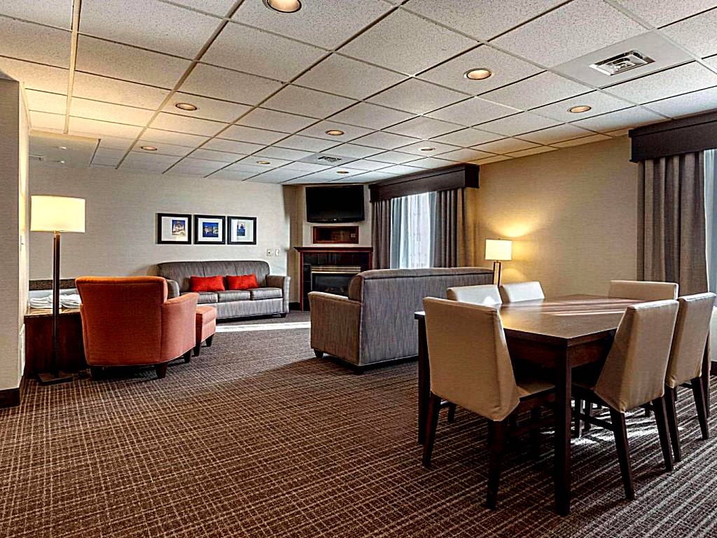 Comfort Suites Green Bay: Superiord King Suite - Non-Smoking/Ground Floor